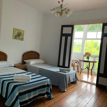 הוילה Corias Casona Junto Al Narcea מראה חיצוני תמונה