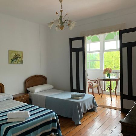 הוילה Corias Casona Junto Al Narcea מראה חיצוני תמונה