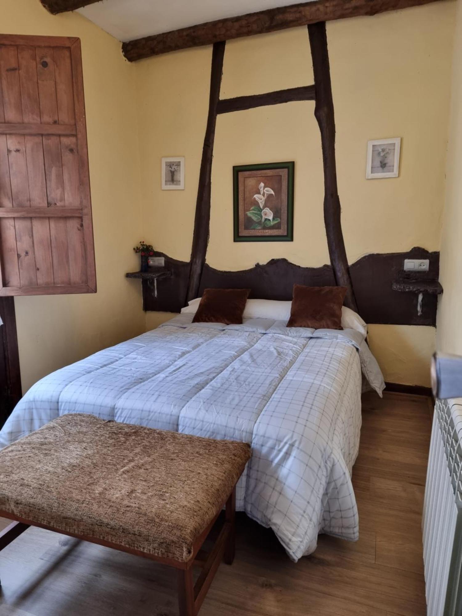 הוילה Corias Casona Junto Al Narcea חדר תמונה