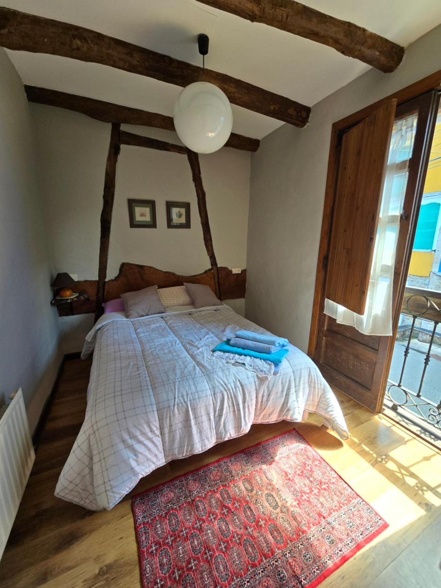 הוילה Corias Casona Junto Al Narcea חדר תמונה