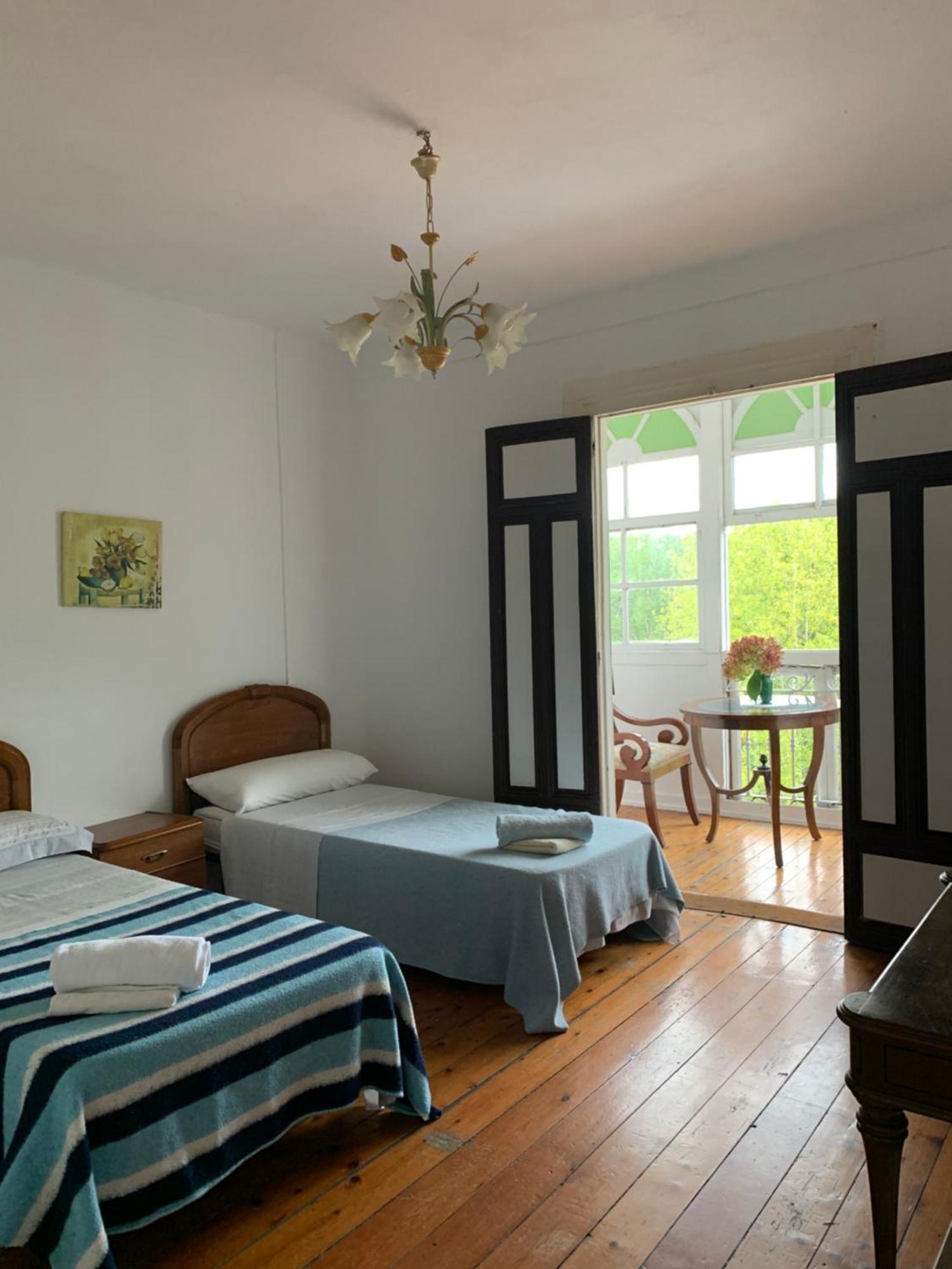 הוילה Corias Casona Junto Al Narcea מראה חיצוני תמונה